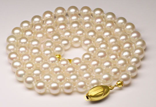 Foto 1 - Lange Akoya Perlenkette 65cm  6,5mm, Goldschloss, S6574